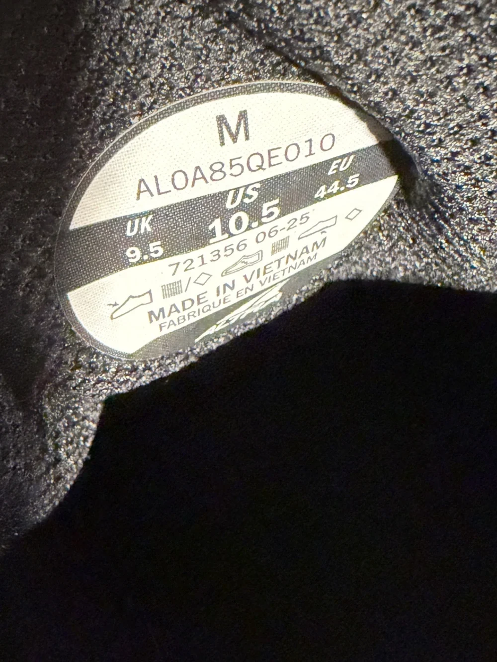 Worn 3 times, Men's Size‎ 10.5 ALTRA Torin 8 Running Sneaker!